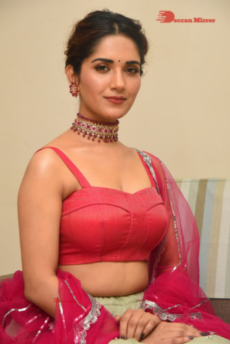 Telugu Actress Ruhani Sharma photoshoot