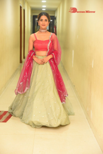 Telugu Actress Ruhani Sharma photoshoot