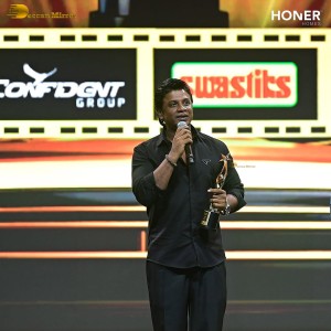 SIIMA 2024 attended by Keerthy Suresh, Pooja Hegde, Shruti Haasan, Mrunal Thakur, and others