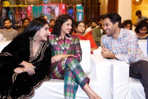 Actresses Regina Cassandra and Nivetha Thomas attend the pre-release function of the film Saakini Daakini