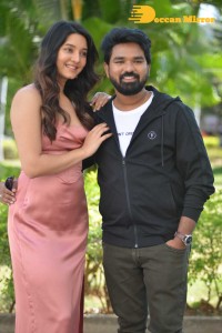 Vaishnavi Patwardhan and Lanka Pratheek photoshoot for movie Sada Nannu Nadipe