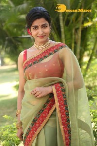 Sai Dhanshika photoshoot in a green saree
