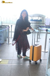 actress Sai Pallavi dressed casually in salwar dress at mumbai airport