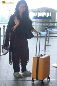 actress Sai Pallavi dressed casually in salwar dress at mumbai airport