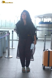 actress Sai Pallavi dressed casually in salwar dress at mumbai airport