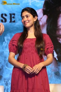 actress sai pallavi pretty in a red salwar dress