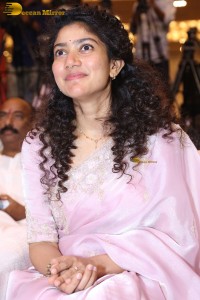 actress Sai Pallavi pretty in a pink dress