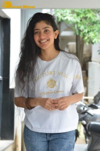 Telugu and Tamil Actress Sai Pallavi photoshoot in a white t-shirt and blue denim jeans