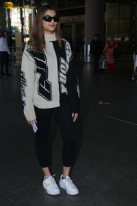 Actress saiee manjrekar spotted at airport