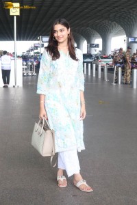 Indian actress saiee manjrekar pretty in a blue salwar dress at airport