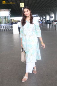 Indian actress saiee manjrekar pretty in a blue salwar dress at airport