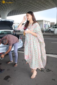 actress Saiee Manjrekar cute in a salwar kameez