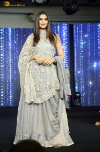actress Saiee Manjrekar ramp walk