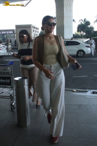 Indian actress Saiee Manjrekar chic look at mumbai airport