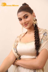 Actress Saiee Manjrekar Photoshoot