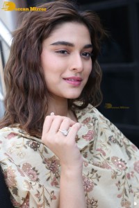 Actress Saiee Manjrekar cute photoshoot