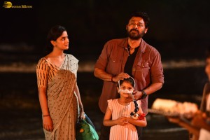 Latest Stills of Venkatesh and Shraddha Srinath from Saindhav