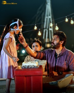 Latest Stills of Venkatesh and Shraddha Srinath from Saindhav