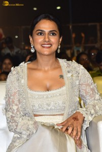 Saindhav Pre-Release Function attended by Venkatesh, Shraddha Srinath, Ruhani Sharma, Baby Sara, and Nawazuddin Siddiqui