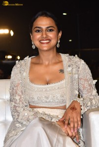 Saindhav Pre-Release Function attended by Venkatesh, Shraddha Srinath, Ruhani Sharma, Baby Sara, and Nawazuddin Siddiqui