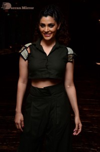 Saiyami Kher photoshoot in black top and pants
