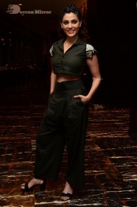 Saiyami Kher photoshoot in black top and pants