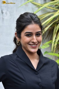 Indian actress sakshi vaidya in a black dress