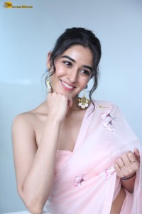 actress sakshi vaidya cute looks in a shoulderless blouse and saree