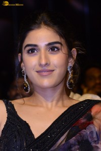 actress sakshi vaidya cute looks in a black saree at a movie event