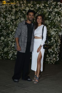 Salman Khan Birthday Bash attended by Tabu, Sangeeta Bijlani, Riteish and Genelia Deshmukh, and others