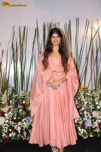 Salman Khan’s Eid Celebration attended by Riteish Deshmukh, Genelia, Arpita, Sonali Bendre, and Jackie Shroff