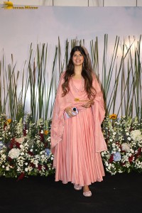 Salman Khan’s Eid Celebration attended by Riteish Deshmukh, Genelia, Arpita, Sonali Bendre, and Jackie Shroff