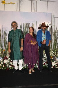 Salman Khan’s Eid Celebration attended by Riteish Deshmukh, Genelia, Arpita, Sonali Bendre, and Jackie Shroff