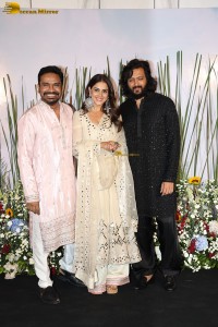 Salman Khan’s Eid Celebration attended by Riteish Deshmukh, Genelia, Arpita, Sonali Bendre, and Jackie Shroff