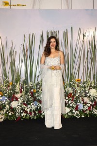 Salman Khan’s Eid Celebration attended by Riteish Deshmukh, Genelia, Arpita, Sonali Bendre, and Jackie Shroff