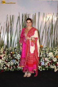 Salman Khan’s Eid Celebration attended by Riteish Deshmukh, Genelia, Arpita, Sonali Bendre, and Jackie Shroff