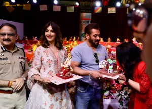 Salman Khan, Amruta Fadnavis, and other celebrities promote eco-friendly Ganesh Chaturthi