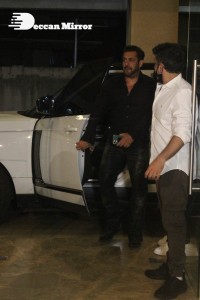Salman Khan and Iulia Vântur attend Ramesh Taurani Diwali Bash