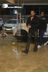 Salman Khan and Iulia Vântur attend Ramesh Taurani Diwali Bash