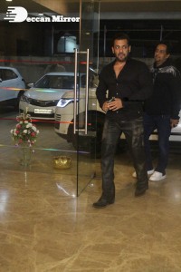 Salman Khan and Iulia Vântur attend Ramesh Taurani Diwali Bash