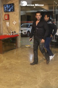 Salman Khan and Iulia Vântur attend Ramesh Taurani Diwali Bash