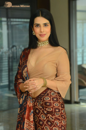 Telugu Actress Saloni Misra