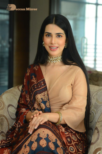 Telugu Actress Saloni Misra