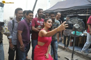 Vicky Kaushal and Fatima Sana Shaikh promote Sam Bahadur at Mehboob Studio