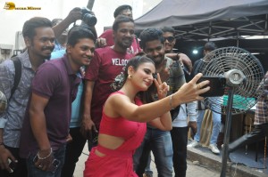 Vicky Kaushal and Fatima Sana Shaikh promote Sam Bahadur at Mehboob Studio