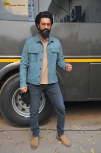 Vicky Kaushal and Fatima Sana Shaikh promote Sam Bahadur at Mehboob Studio