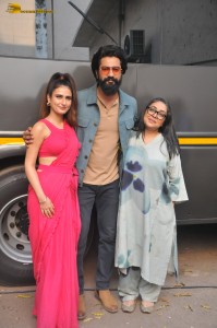 Vicky Kaushal and Fatima Sana Shaikh promote Sam Bahadur at Mehboob Studio