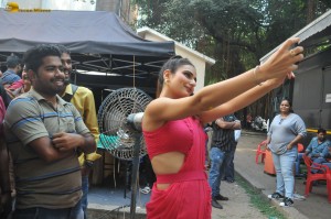 Vicky Kaushal and Fatima Sana Shaikh promote Sam Bahadur at Mehboob Studio