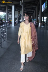 actress Samantha Ruth Prabhu stylish in a yellow salwar