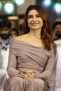 actress Samantha Ruth Prabhu glamorous looks at a movie event